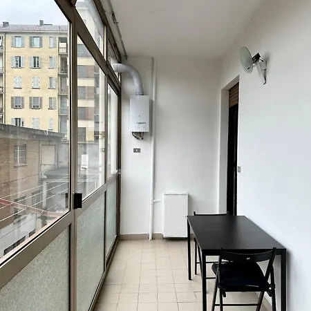 Royal Gardens Centro Apartment