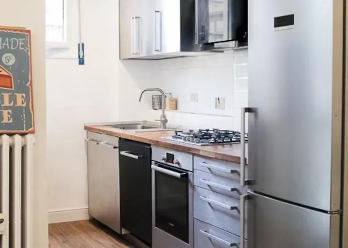 Royal Gardens Centro 아파트 *