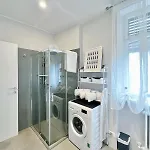 Royal Gardens Centro Apartment Turin